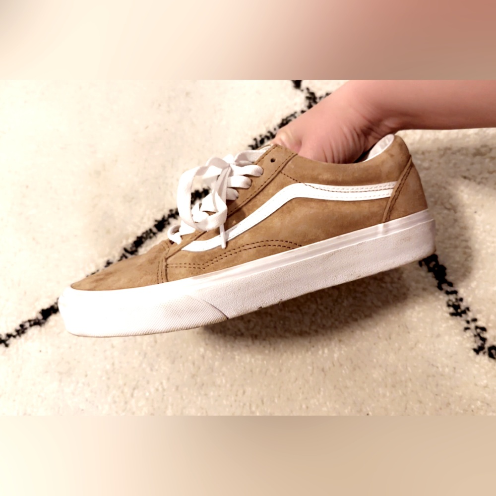 Old Skool Pig Suede Shoe women’s 8.5